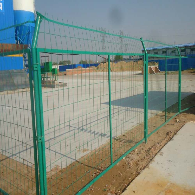 工地道路护栏网 - 安平县艾瑞金属丝网有限公司图片4