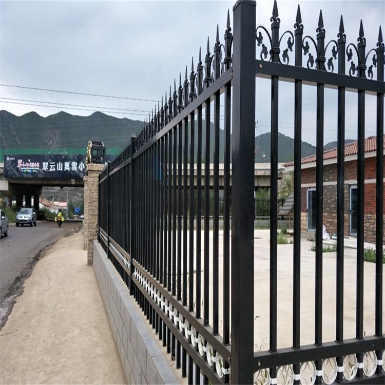 厂区围墙护栏 - 安平县艾瑞金属丝网有限公司图片4