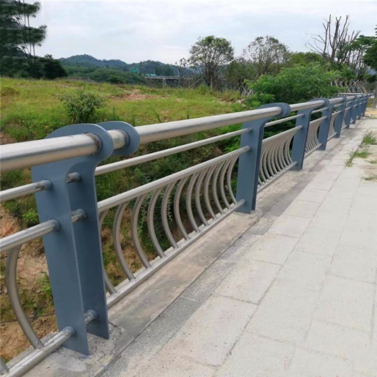河道护栏 - 安平县艾瑞金属丝网有限公司图片2