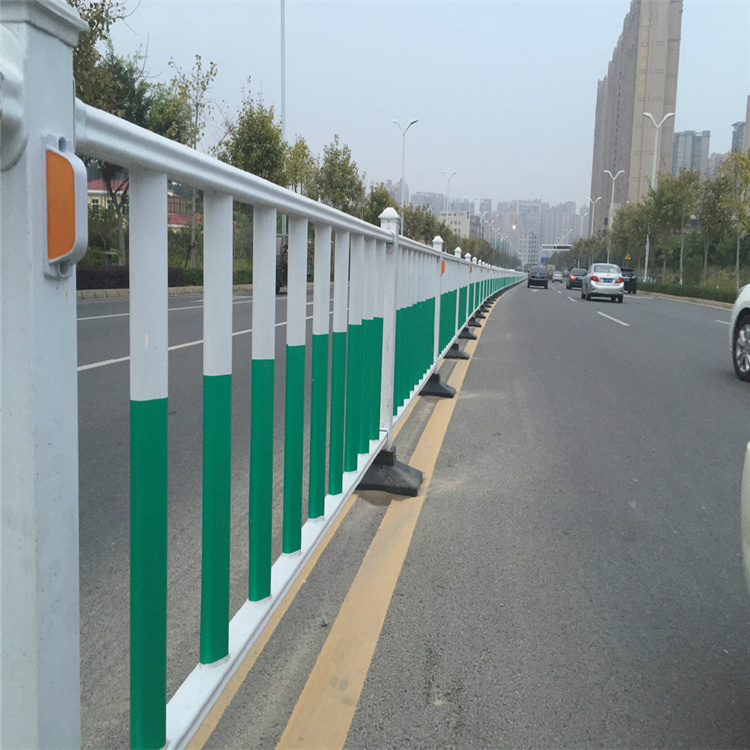 道路锌钢护栏 - 安平县艾瑞金属丝网有限公司图片4